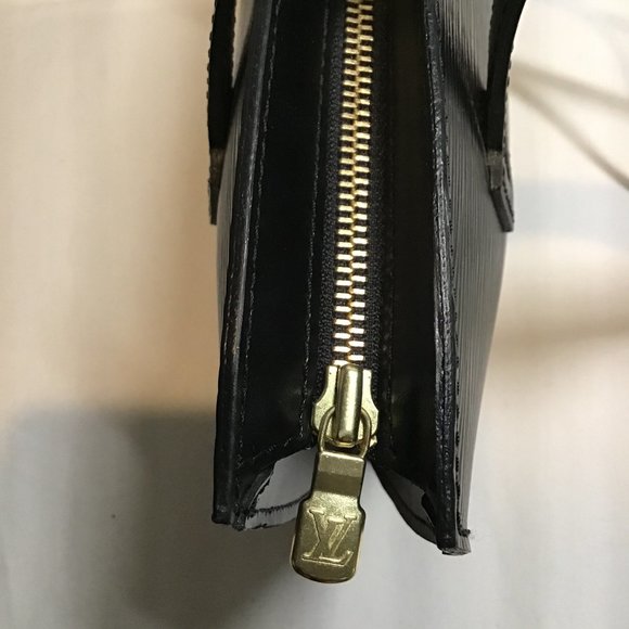 Louis Vuitton Epi Tote - Picture 3 of 10